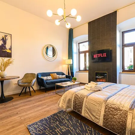 Uptown Deluxe Apartment Brasov Exterior photo