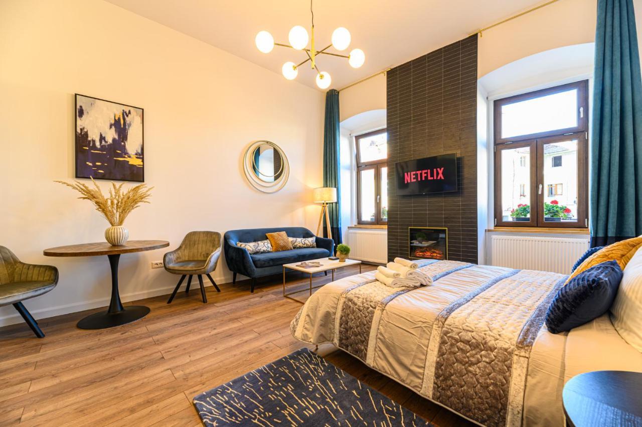 Uptown Deluxe Apartament